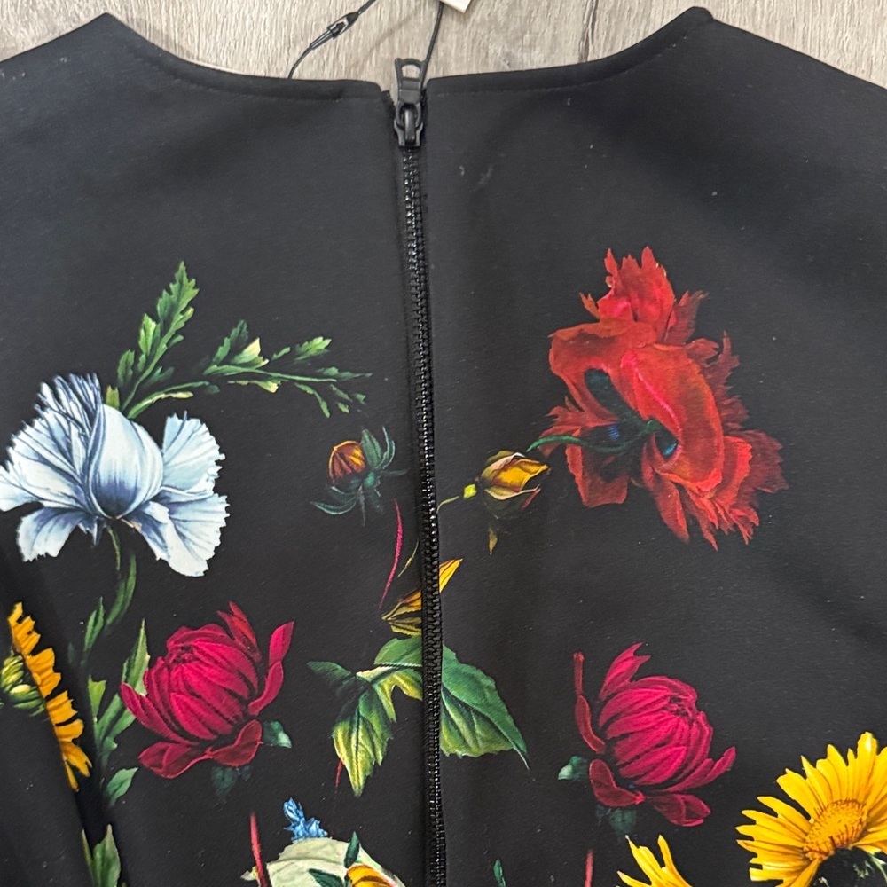 Alice + Olivia Black Dress with Vibrant Floral Design - Picture 4 of 4